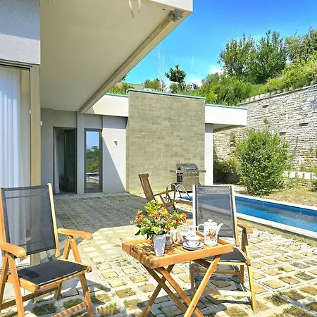 Vila In Kepi I Rodonit Near